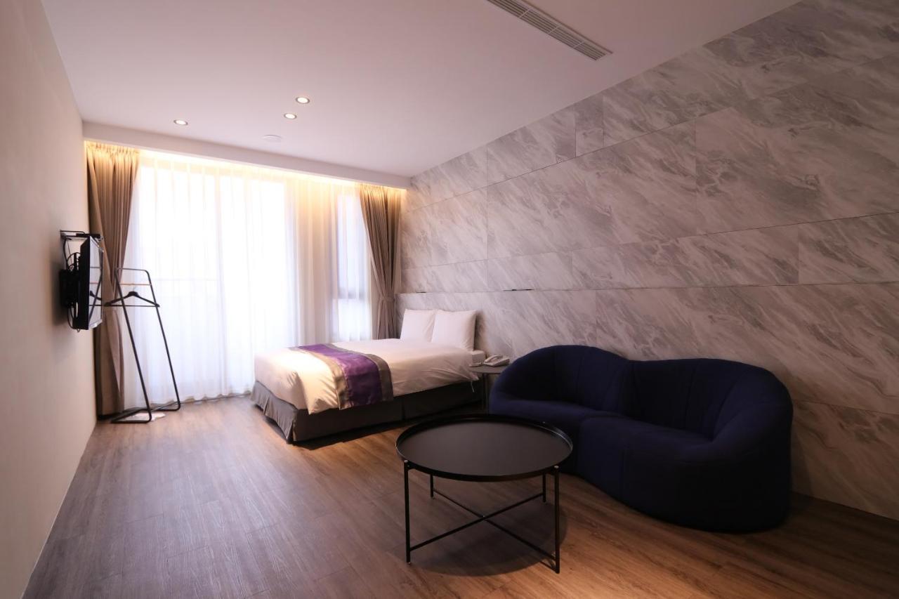 Hotel Hesper Hsr Đài Trung Ngoại thất bức ảnh
