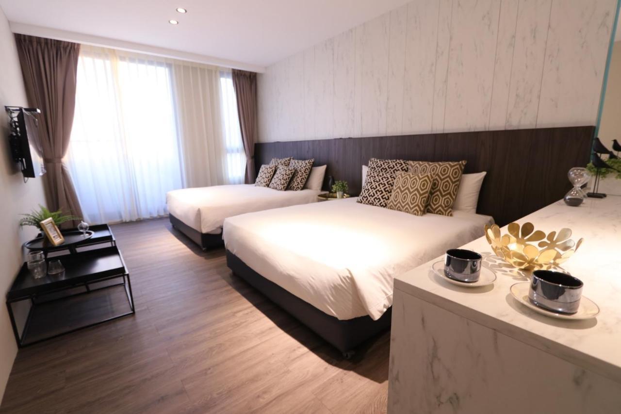 Hotel Hesper Hsr Đài Trung Ngoại thất bức ảnh
