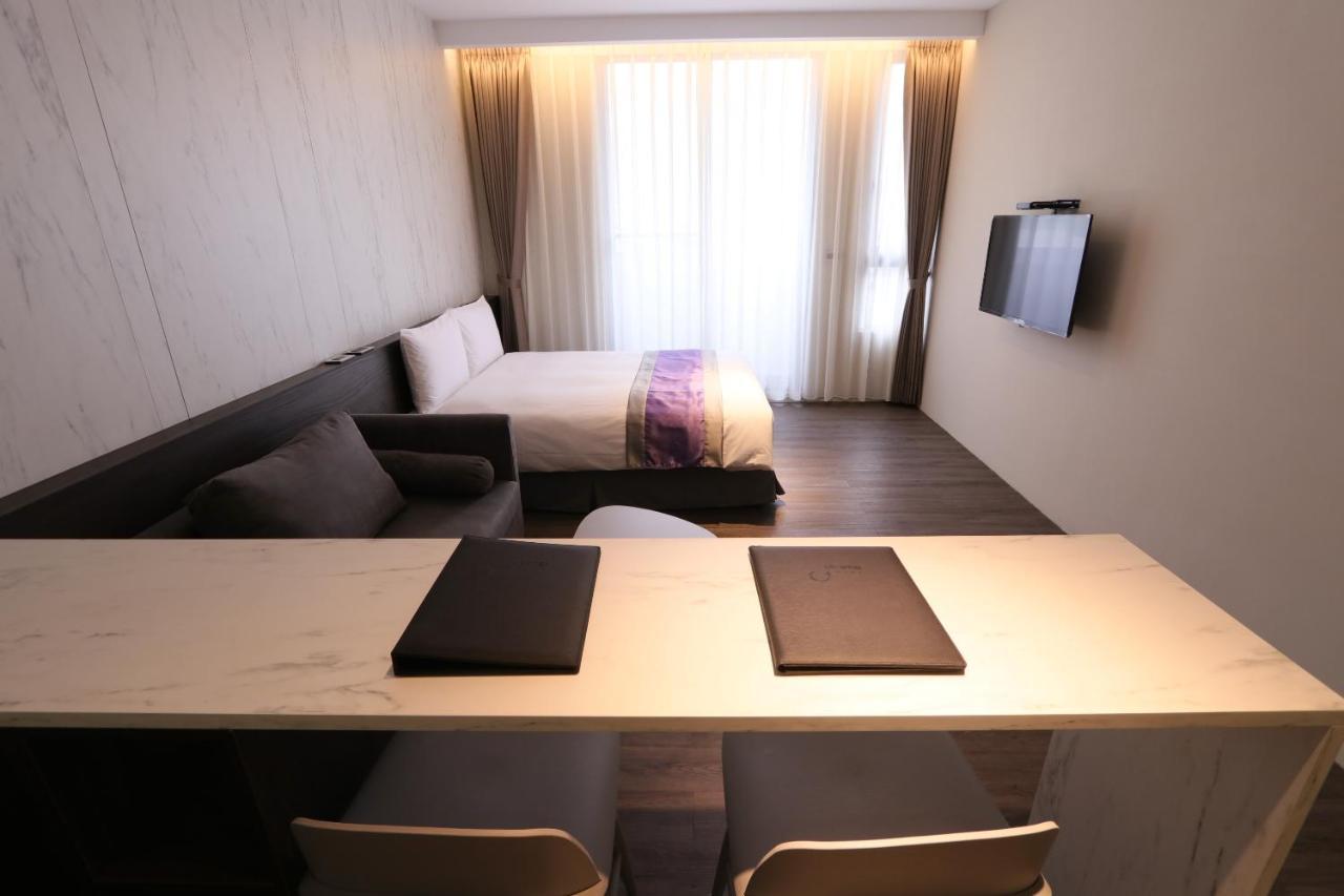 Hotel Hesper Hsr Đài Trung Ngoại thất bức ảnh