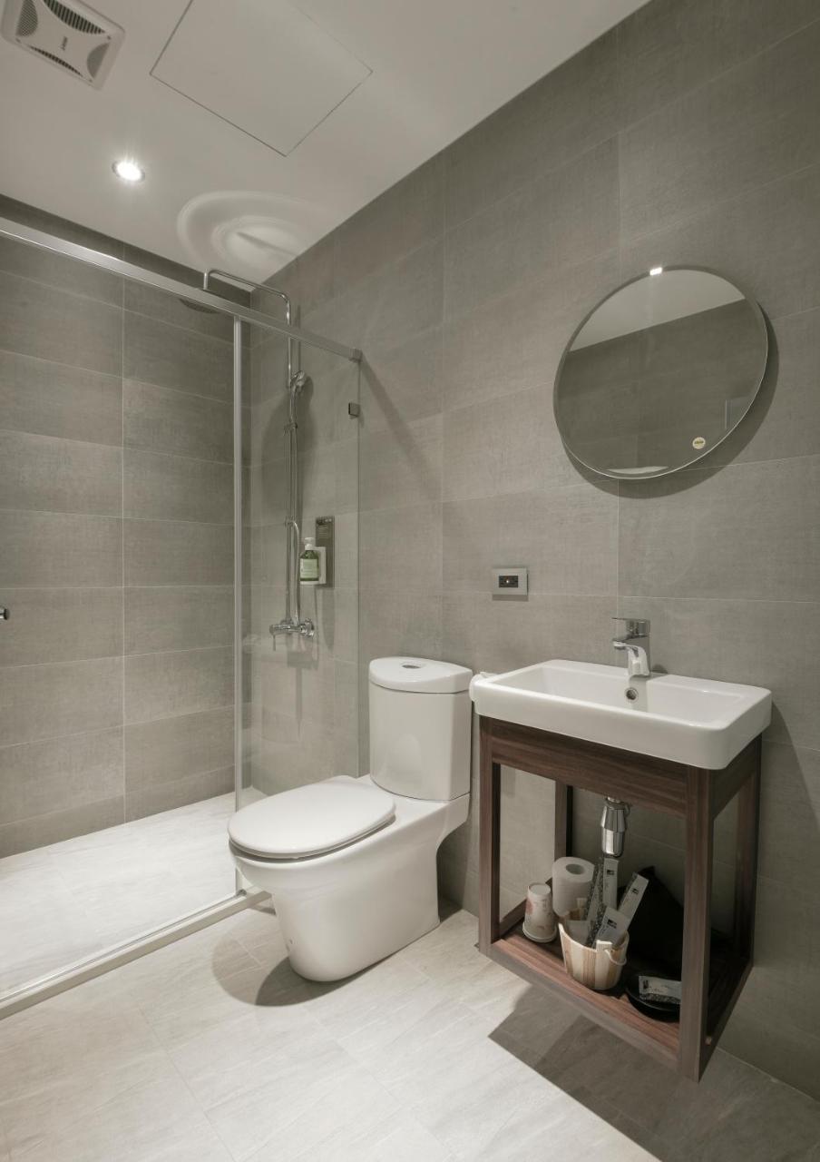Hotel Hesper Hsr Đài Trung Ngoại thất bức ảnh