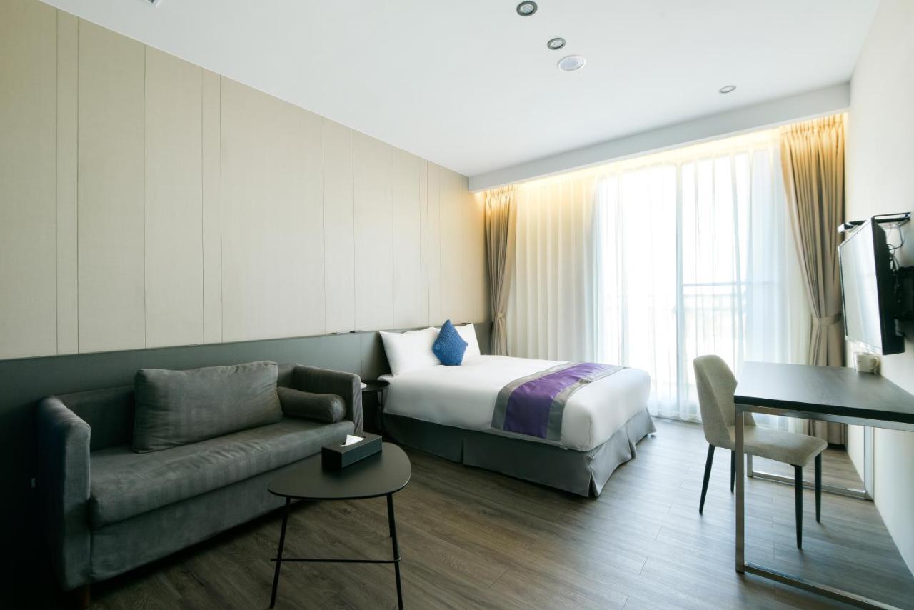 Hotel Hesper Hsr Đài Trung Ngoại thất bức ảnh