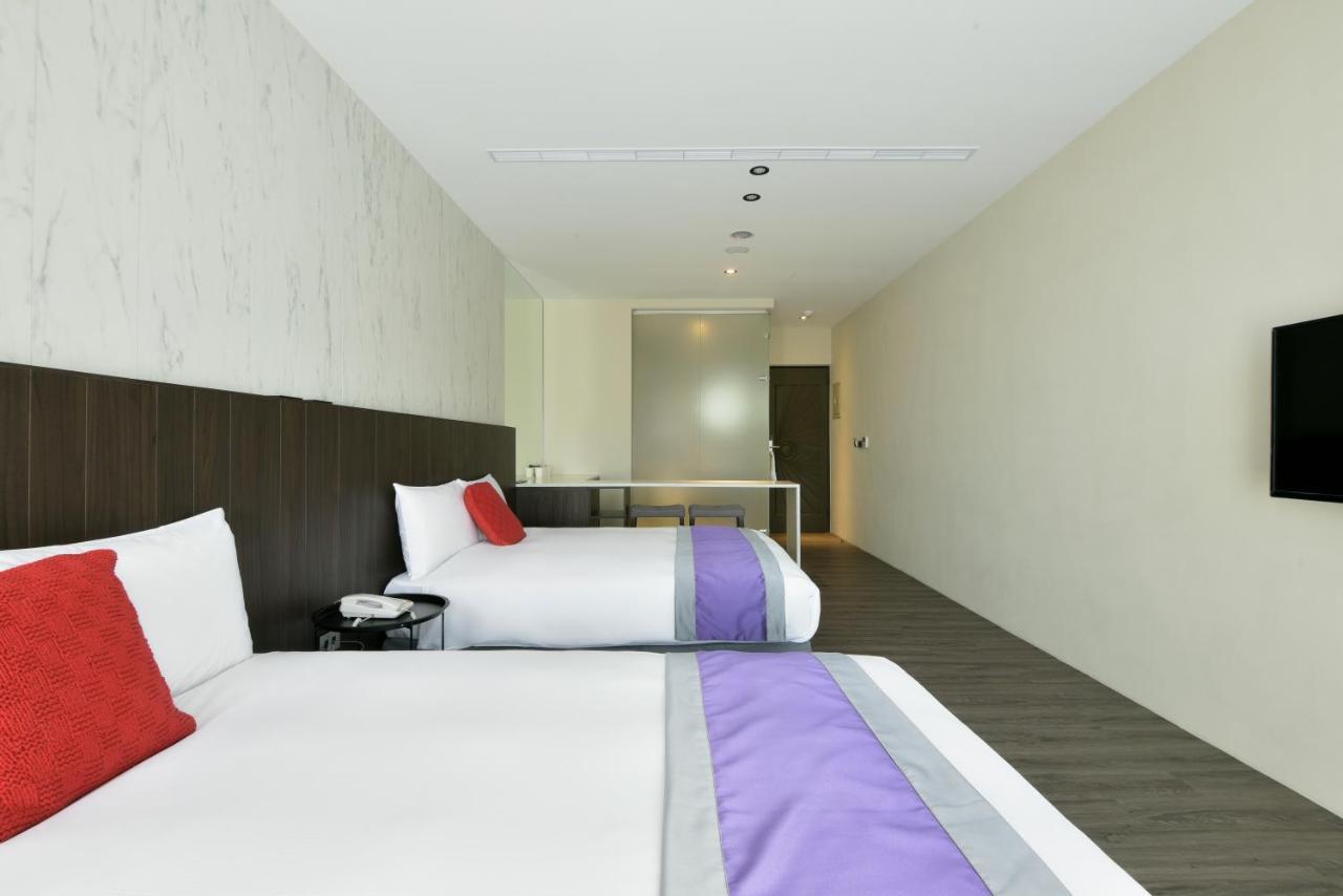 Hotel Hesper Hsr Đài Trung Ngoại thất bức ảnh