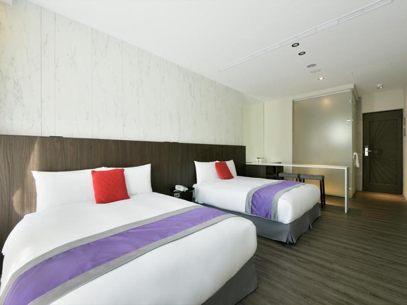 Hotel Hesper Hsr Đài Trung Ngoại thất bức ảnh