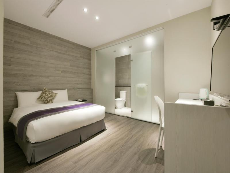 Hotel Hesper Hsr Đài Trung Ngoại thất bức ảnh